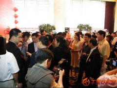 广州市市长万庆良展会现场